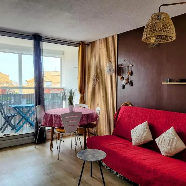 Charmant appartement vue mer, hotel v destinaci Narbonne-Plage