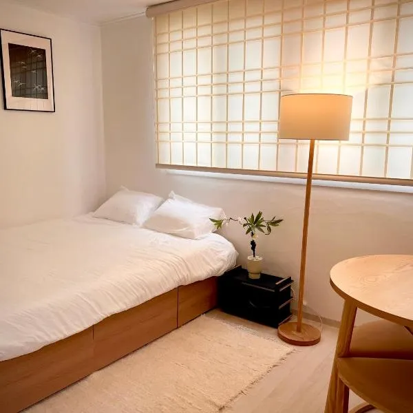 hongdae hanriver habjung sinchon, hotel in Seoul