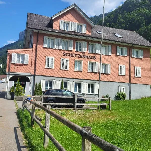 Rustico Apartment in Emmetten, hotel u gradu Emeten