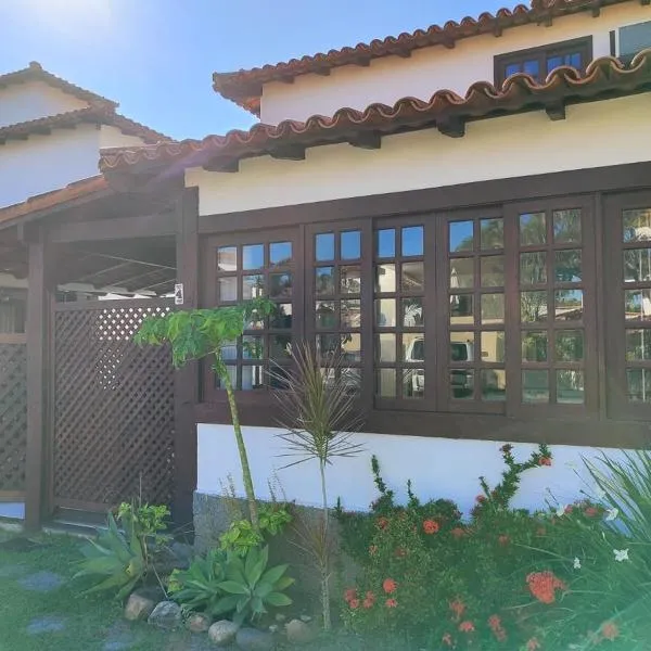 Casa com 3 quartos em condomínio a 500m da Praia de Geribá, hotel v destinaci Búzios