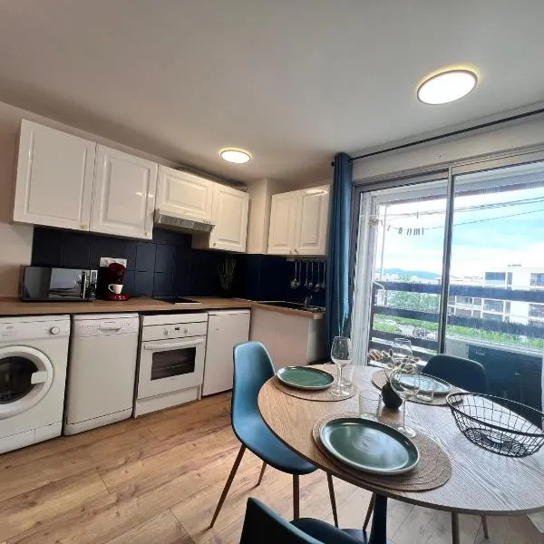 Le perroquet, hotel en Saint-Cyprien-Plage