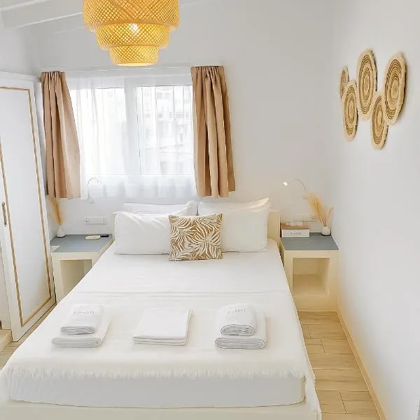 Tinos Heritage Plateia, hotel in Tinos Town