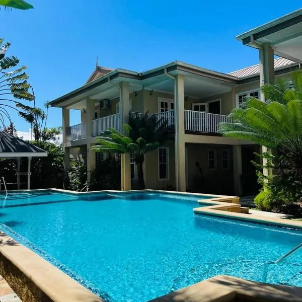 Secret Garden Guest House, hotel v destinaci Lowlands