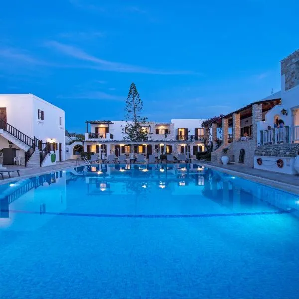 Contaratos Beach Hotel، فندق في Prodromos Paros