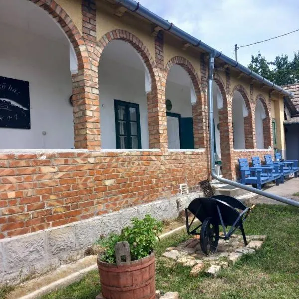 Jelkő Ház Terpes, hotel in Terpes