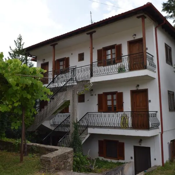 Hostel Gerakina, hotel in Vávdhos
