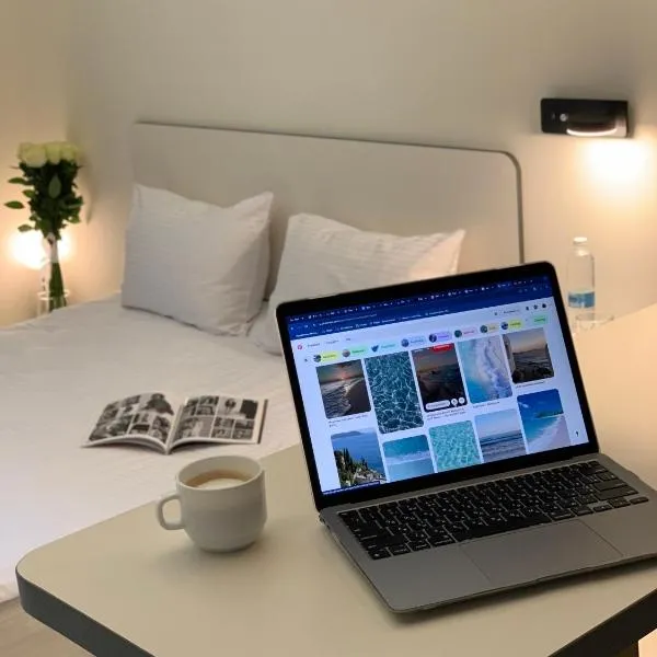 Ultramarinn Hotel, khách sạn ở Odessa