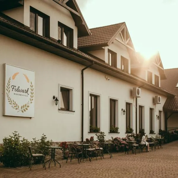 Folwark w Szczerym Polu, hotel in Zaręby Kościelne