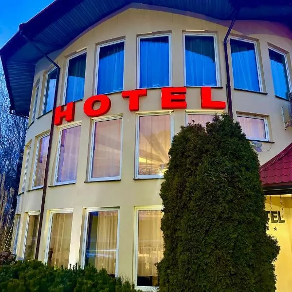 Zajazd KAMA KOWALSKI, hotel in Skępe