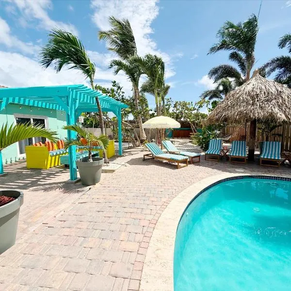 Aruba Palms Escape Suites, hotel v destinaci Palm-Eagle Beach