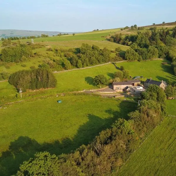 The Barn at Cliff Hollins Farm, hotel in Macclesfield
