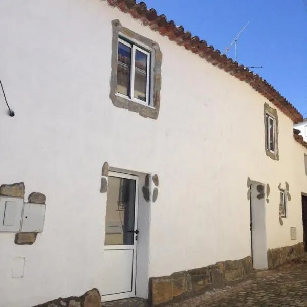 Thistle Cottage Alojamento Local, hotel em Gatas