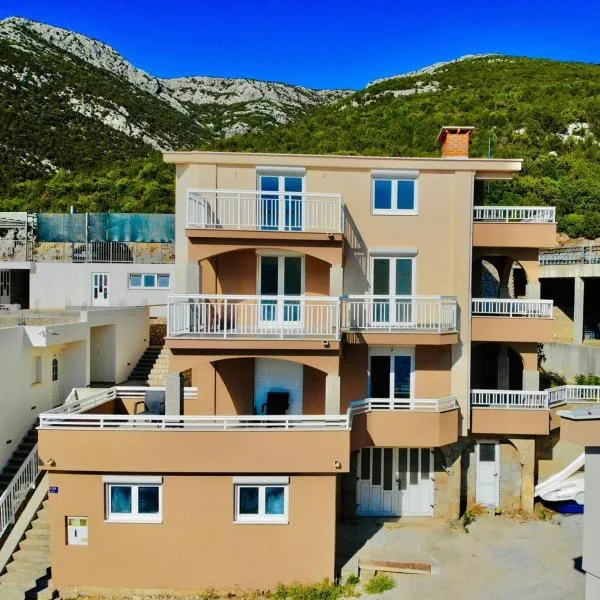 Apartments Ravlic, hotel in Neum