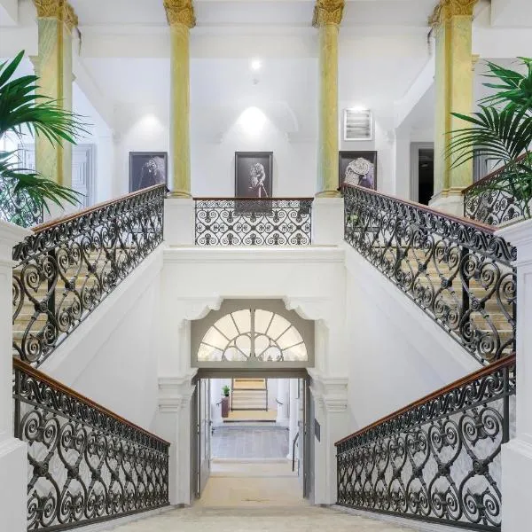 Appart'City Collection Nîmes Arènes, hotel u gradu Nim