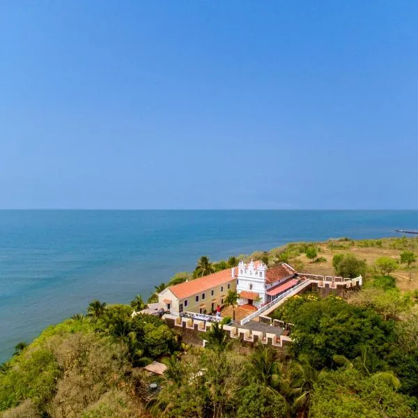 Fort Tiracol Heritage Hotel, hotell i Arambol