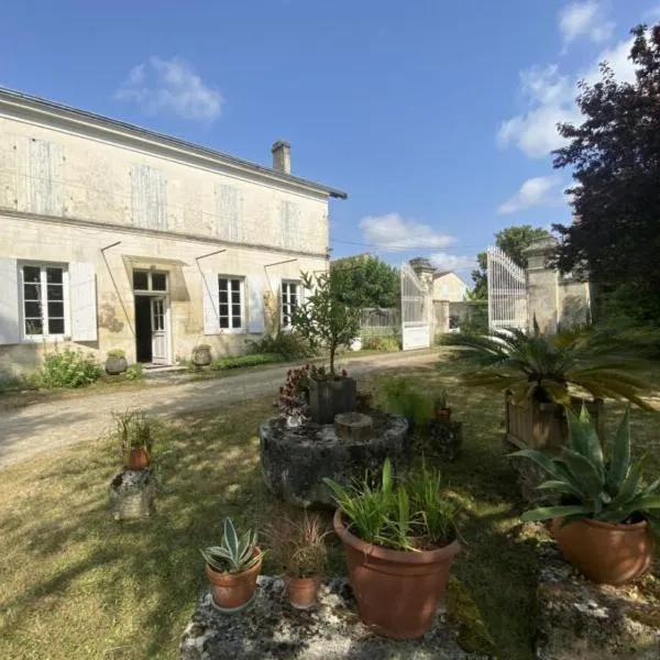 Gitevdelacour, hotel in Sainte-Même