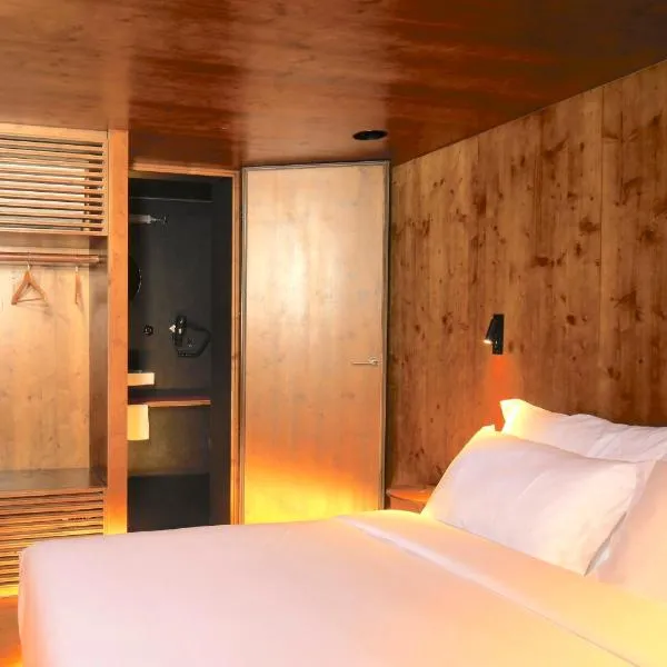 Zero Box Lodge Coimbra, hotel en Coímbra
