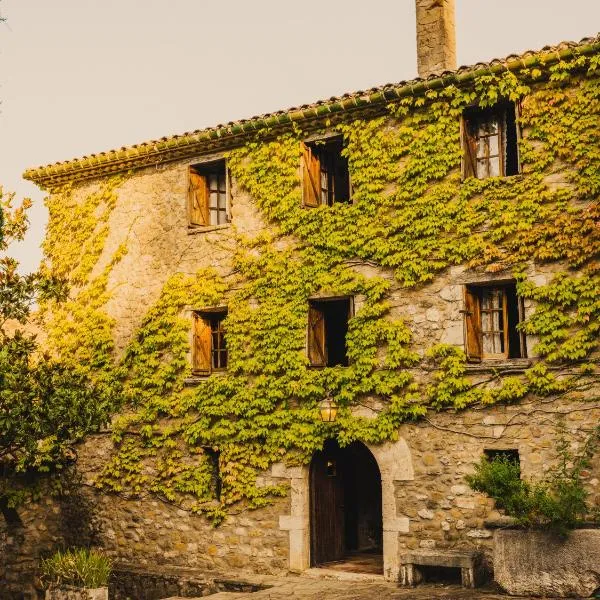 Off Grid Girona - NEW OPENING, hotel v destinácii Beuda