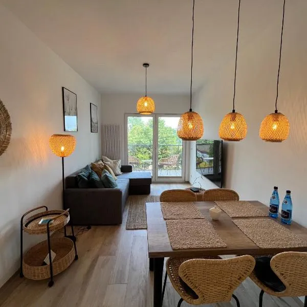 Apartament Blisko Morza - 3 pokoje LUX - Parking w cenie, hotel in Gdańsk