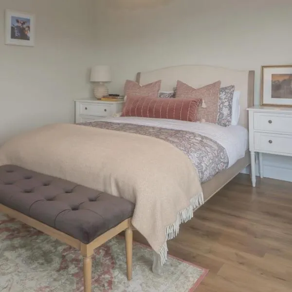 The Cows Field, hotel in Nenagh