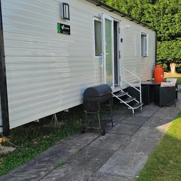 Serenity Nook in Southview Holiday Park, Hotel in Burgh le Marsh