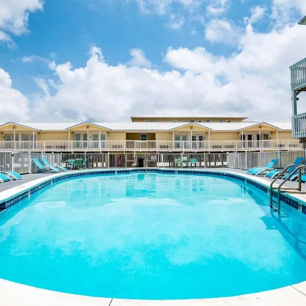 POOL - SHORT WALK TO BEACH - FREE ACTIVITIES, hotel din Gulf Shores