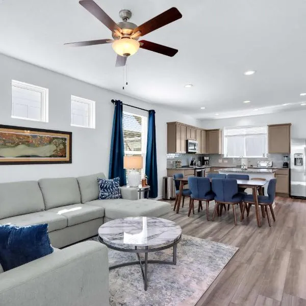 Gorgeous 2 BDR Cottage Minutes to Everything NBTX, hotel a New Braunfels