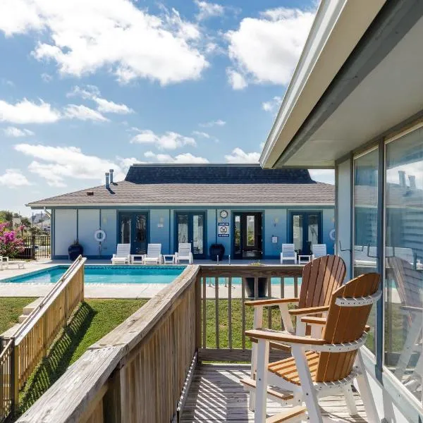 Ocean Views - Sleeps 6 Resort Pool, hotel a Port Aransas