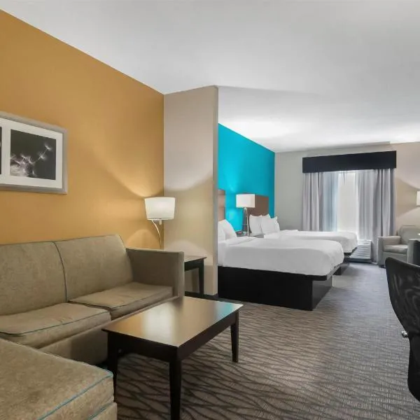 Best Western Plus Hiawatha Hotel, hotel u gradu 'Hiawatha'