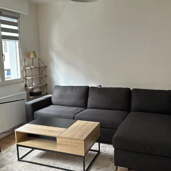 Studio 30m2, ξενοδοχείο σε Yvetot