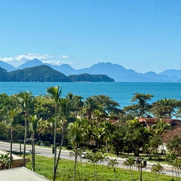 Apt Toninhas 4 min a pé até a praia, piscina, churrasqueira e ar condicionado