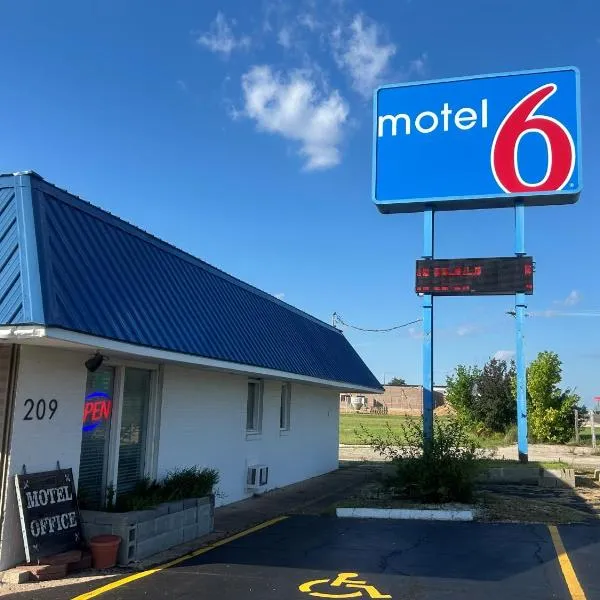 Motel 6 Sullivan MO, hotel v destinaci Sullivan