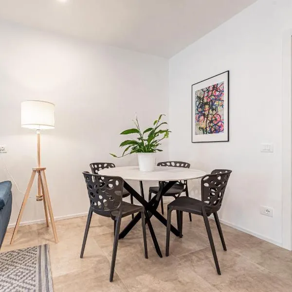 Modern Flat with Garden and parking in Quiet Area, hotel v destinaci Padova