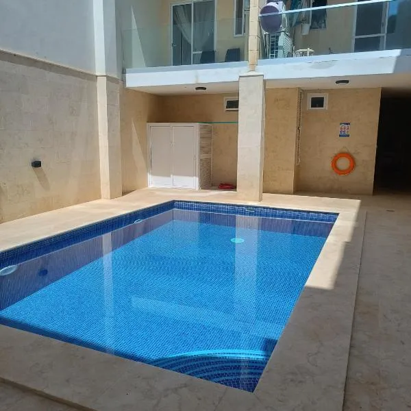 Modern Room with ensuite - Valley view and Pool, Hotel in Nadur