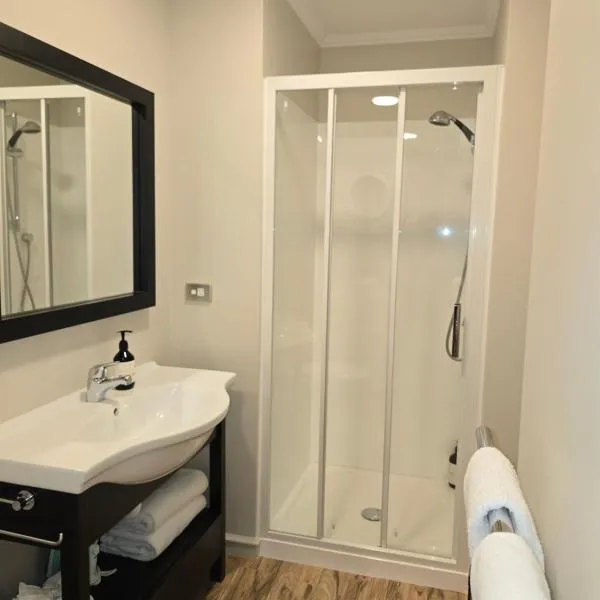 Studio 25 - 1 Bedroom place with Pool, hotel in Cardrona