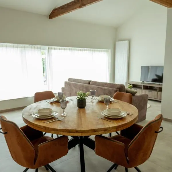 Brussels North - Pajot Apartments, hotel in Wemmel