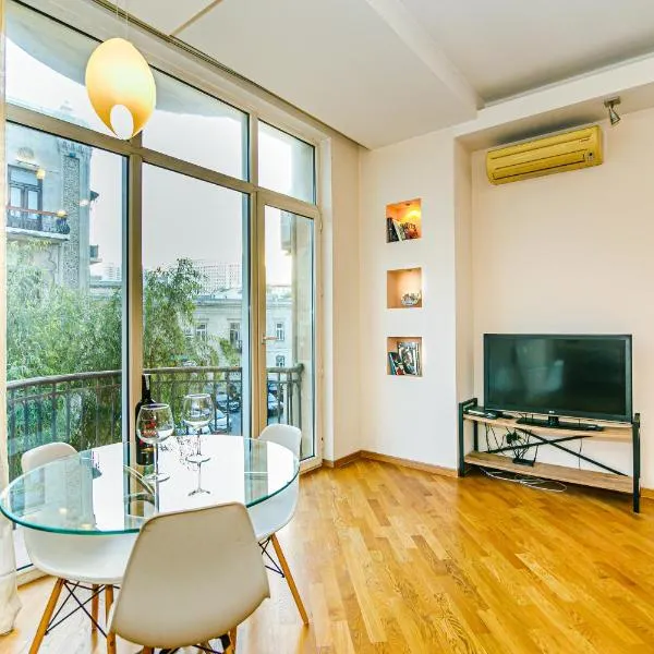 Old Town Apartment by Baku Housing, hotel in Baku