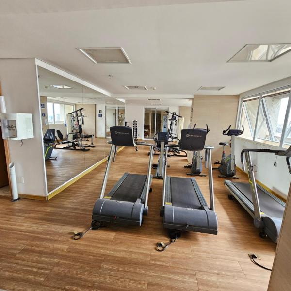 BROOKFIELD TOWERS, JARDIM GOIÁS, DE FRENTE AO FLAMBOYANT SHOPPING, COM ESTACIONAMENTO, WI-FI, COZINHA, ENXOVAL DE CAMA E BANHO COMPLETO, LAVANDERIA, SAUNA, HIDROMASSAGEM, ACADEMIA BLUE FIT NO TÉRREO, LOJA DE CONVENIÊNCIA E RECEPÇÃO 24Hs BY REI DOS FLATS - Foto 5