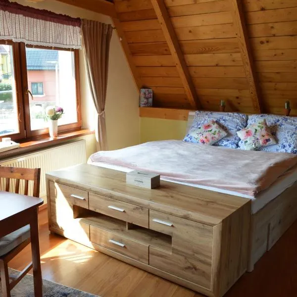 Apartmán Monty, Hotel in Žulová