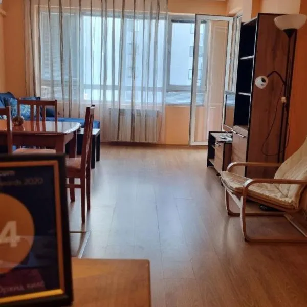 Апартамент Орхид Хилс, khách sạn ở Varna City