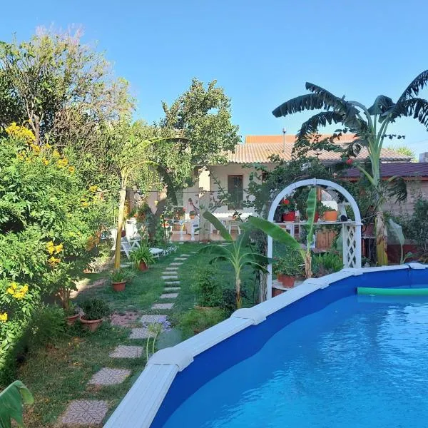 B&B Marino E Lily, hotel i Baratili San Pietro