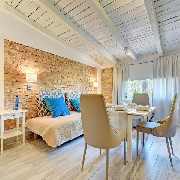 Kamienica Gdynia hotelowe komfortowe łóżka, plaża Orłowo molo, hotel in Gdynia