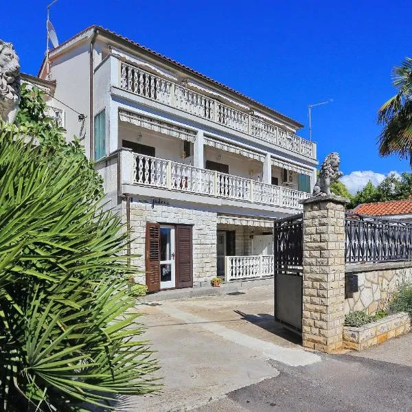 Guest House Villa Jadera, hotel in Zadar