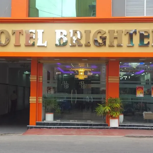 Brighten Hotel, hotel en Uswetakeiyawa