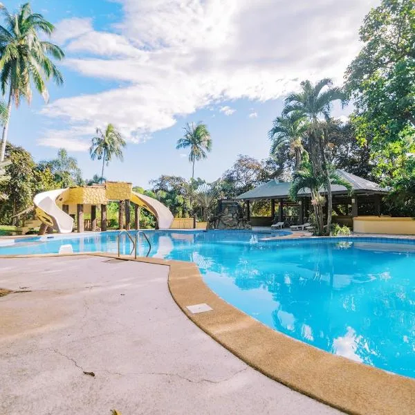 Vista Venice Resort, hotel in Morong