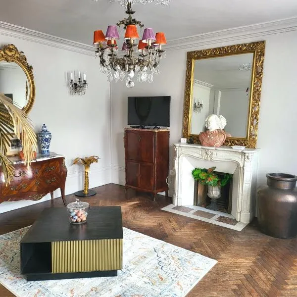 Le Figuier centre d Etretat et son parking privé à 5min, Hotel in Étretat