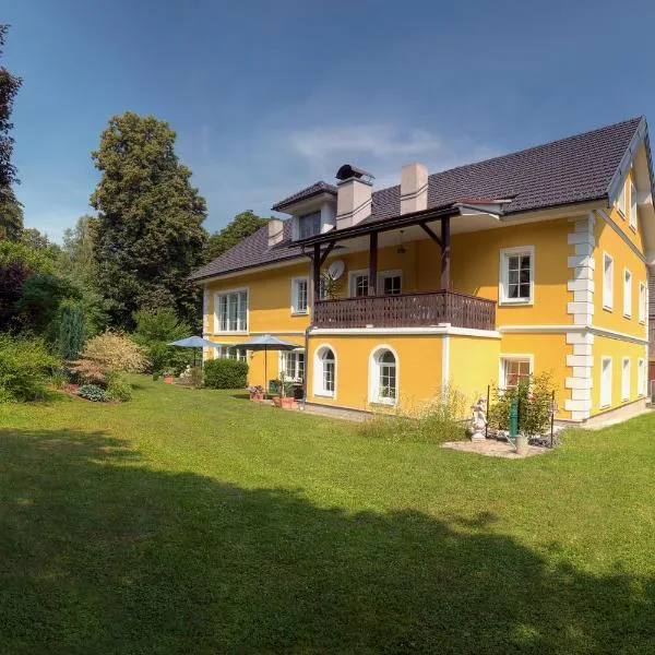 Landhaus Ferk, hótel í Unterburg am Klopeiner See