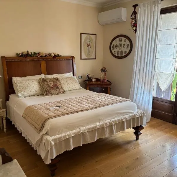 Grandma Lella: Carbonia'da bir otel