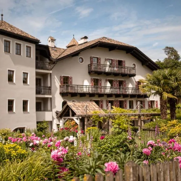 Hotel Weingut Stroblhof, hotel u gradu Apjano sula Strada del Vino