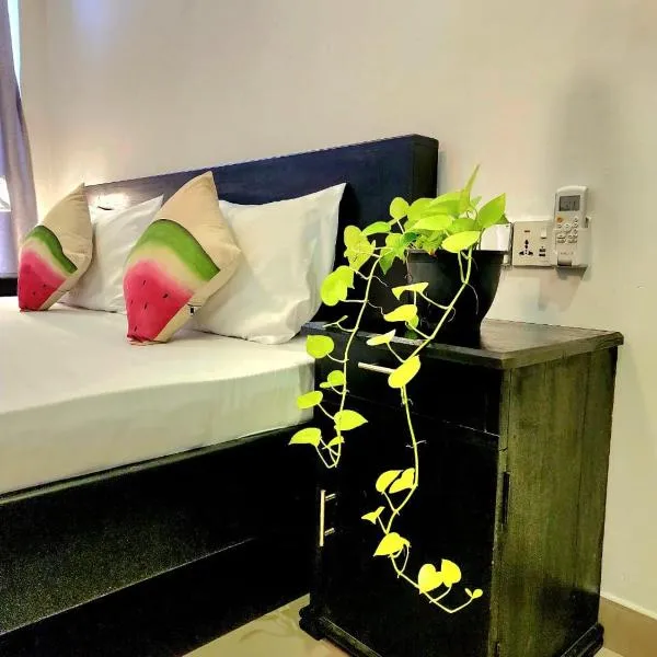 Tiny Villa Homestay - Only For Foreign Bookings, hotel em Kurunegala